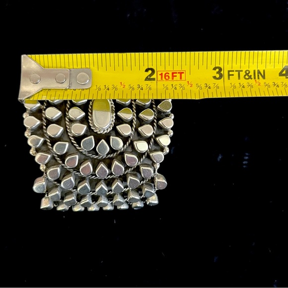 Sterling Silver Cuff Bracelet. Gender neutral. - Picture 8 of 12